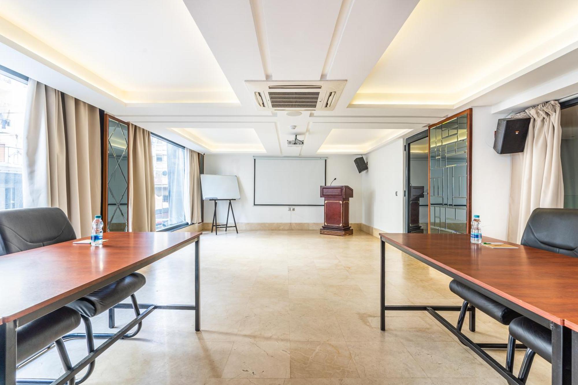 One Hotel Casablanca Exterior foto Meeting room